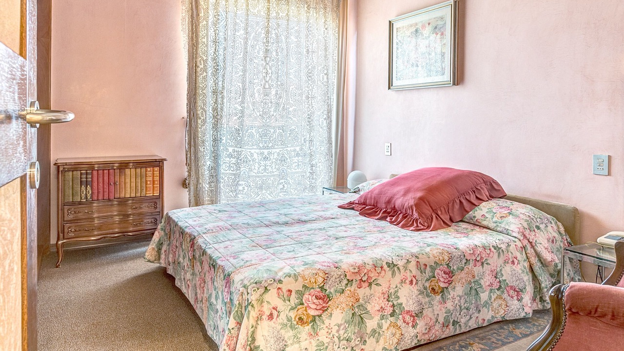 Photo of Bedroom in Arezzo