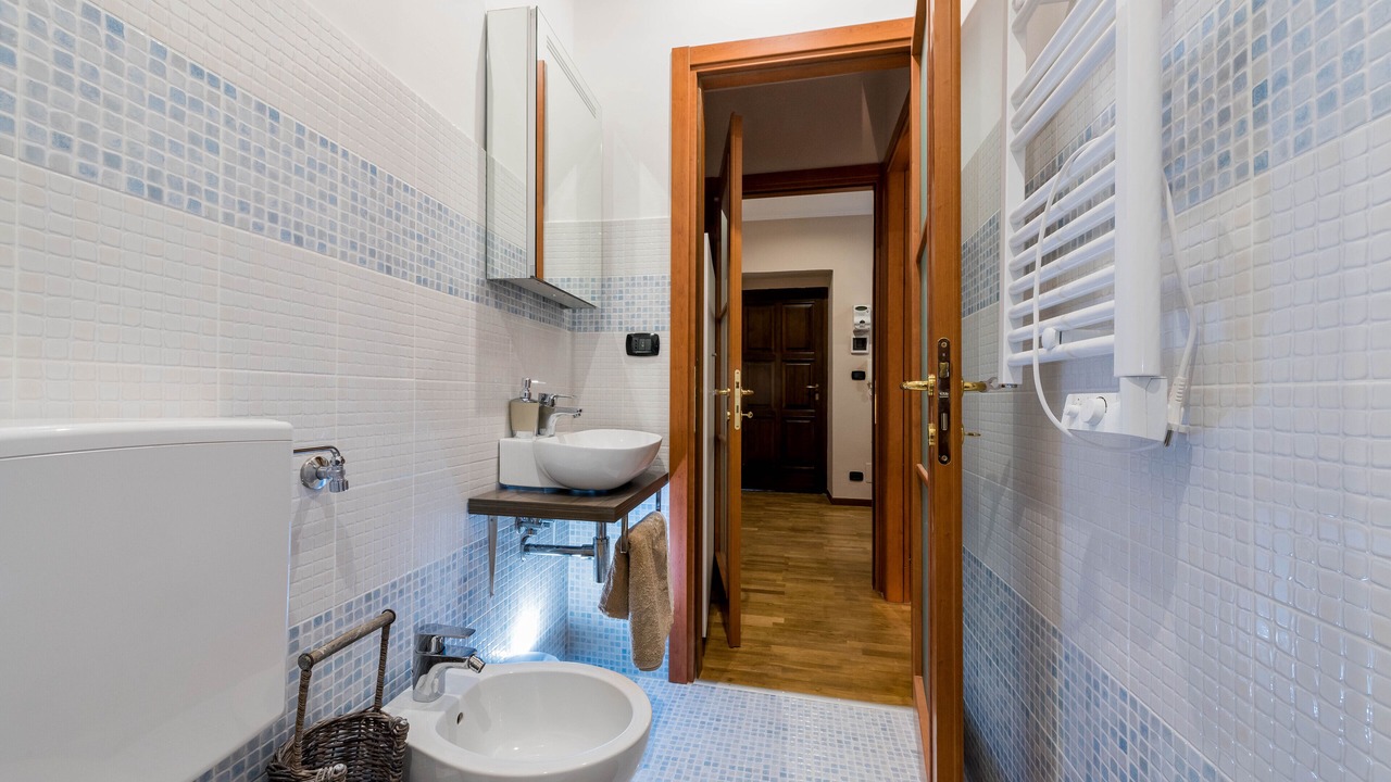 Photo of Bathroom in Roman Quarter