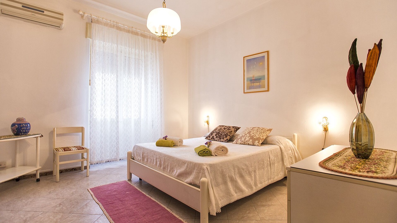 Photo of Bedroom in Lido