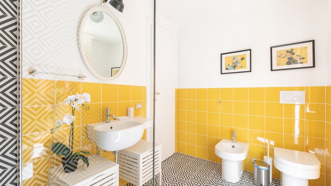 Photo of Bathroom in Esquilino