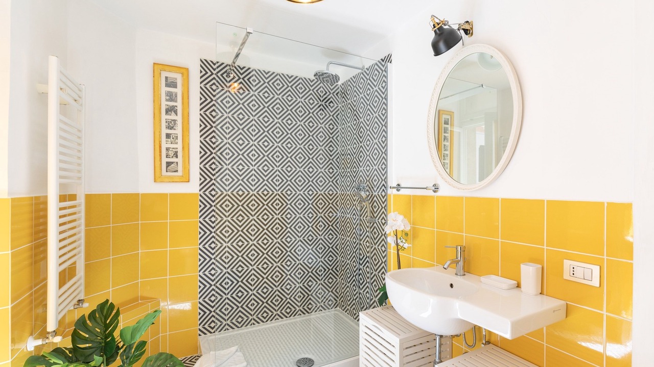 Photo of Bathroom in Esquilino