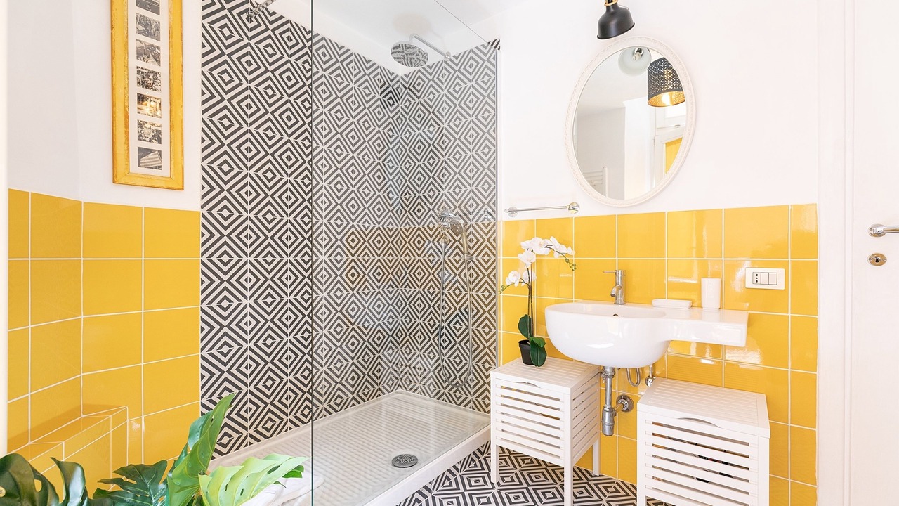 Photo of Bathroom in Esquilino