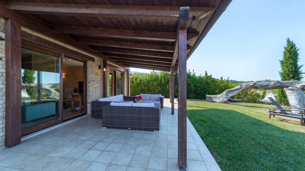 Photo of Patio Balcony in Offida
