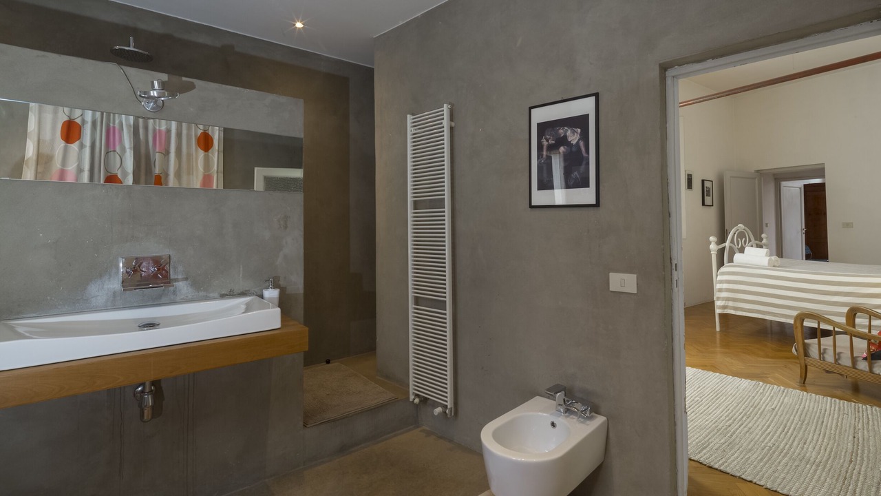 Photo of Bathroom in Oltrarno