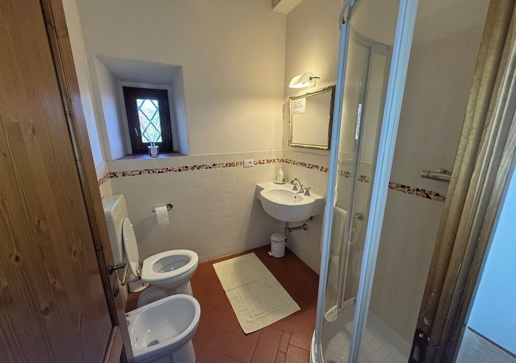 Photo of Bathroom in Loro Ciuffenna