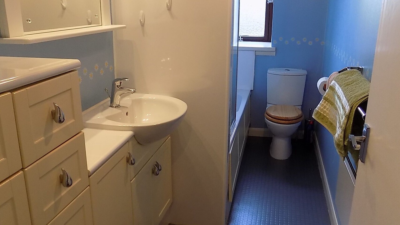 Photo of Bathroom in Leven