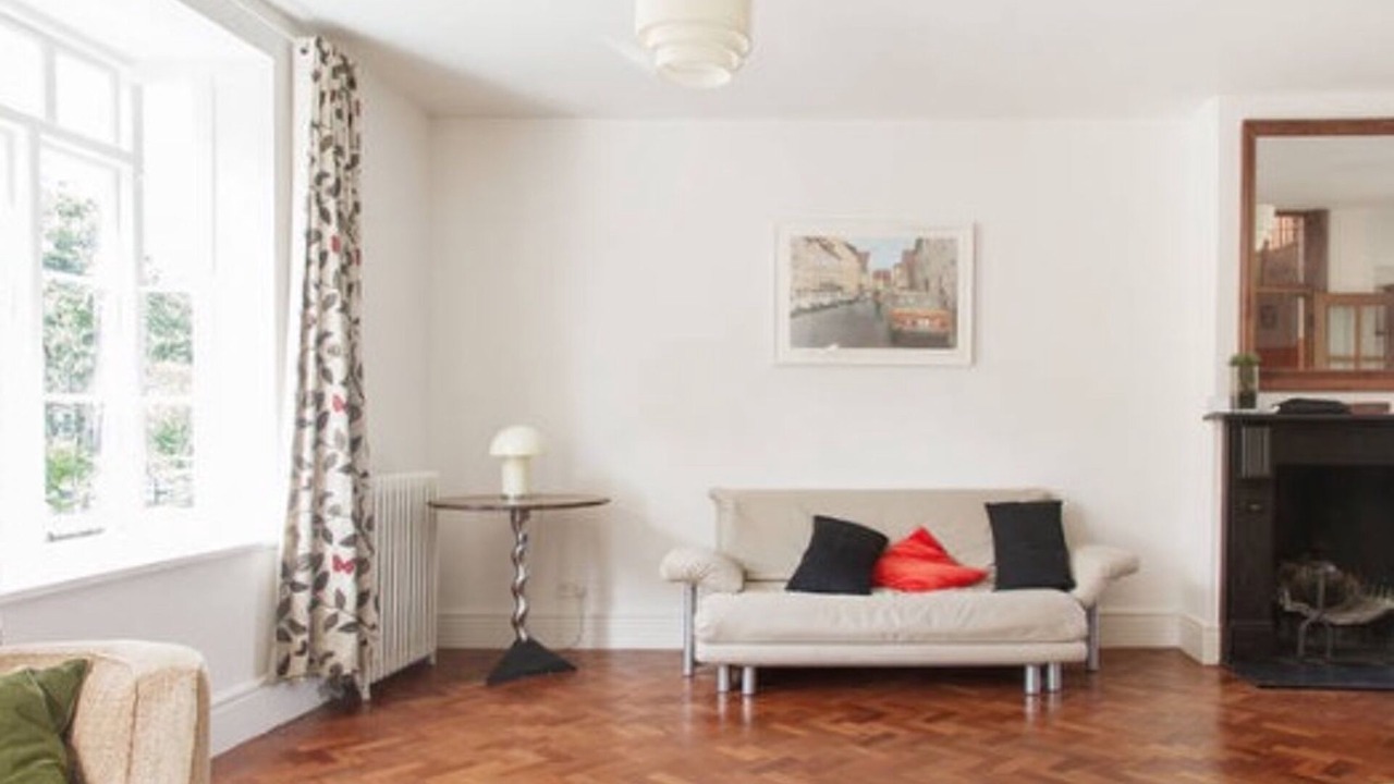 Photo of Livingroom in Prince's