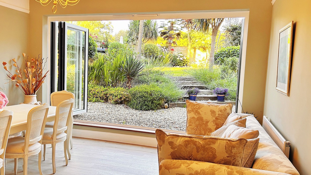 Photo of Livingroom in Nettlestone