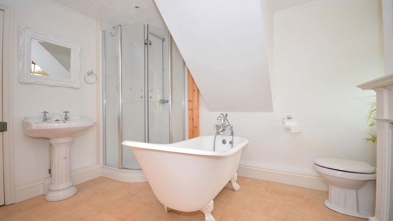 Photo of Bathroom in Nettlestone