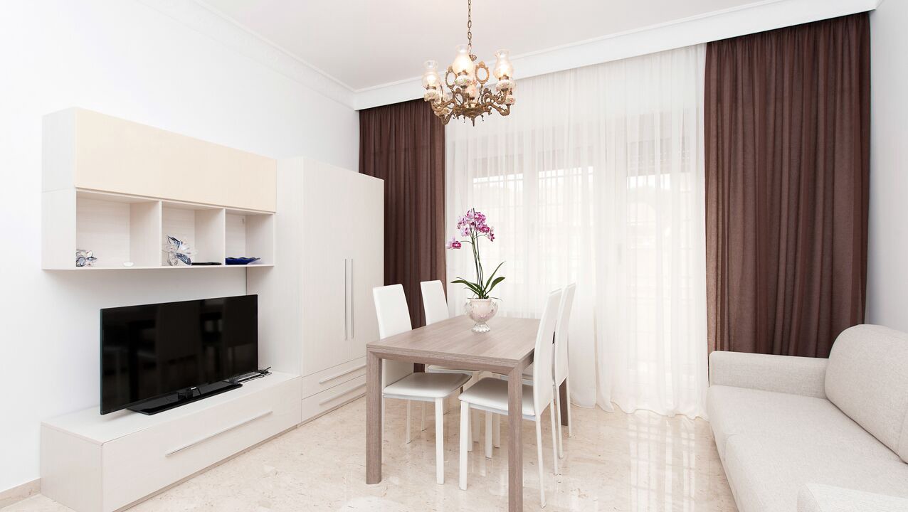 Photo of Livingroom in Quartiere XIII Aurelio