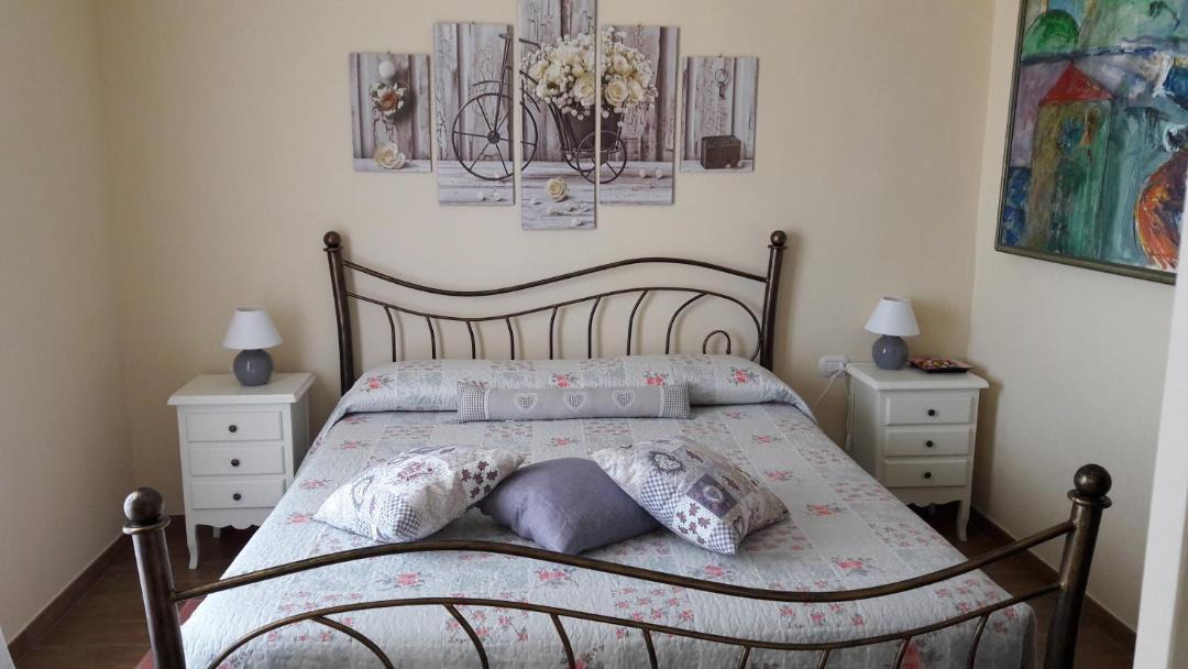 Photo of Bedroom in Fonni