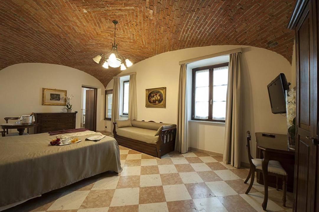 Photo of Bedroom in Pollenzo