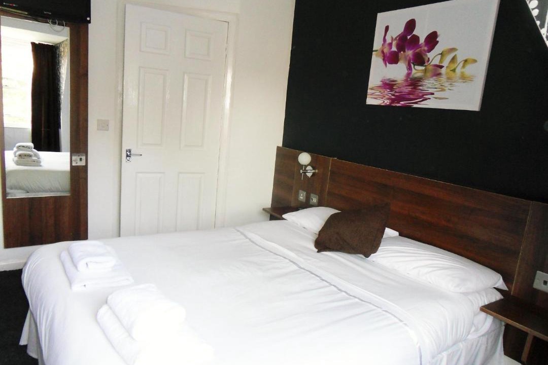Photo of Bedroom in Newington