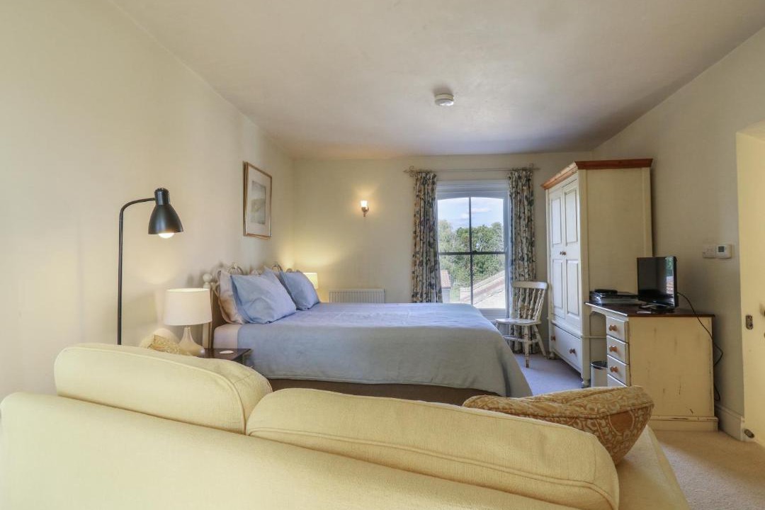 Photo of Bedroom in Over