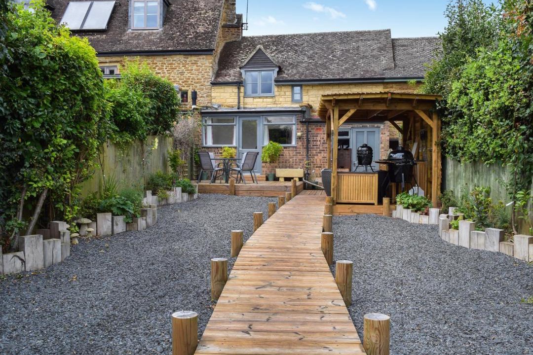 Photo of Others in Hook Norton