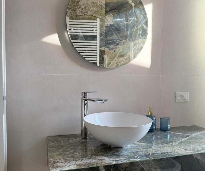 Photo of Bathroom in Crema