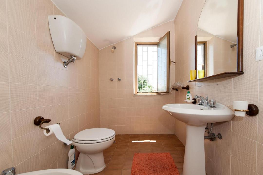 Photo of Bathroom in Minturno