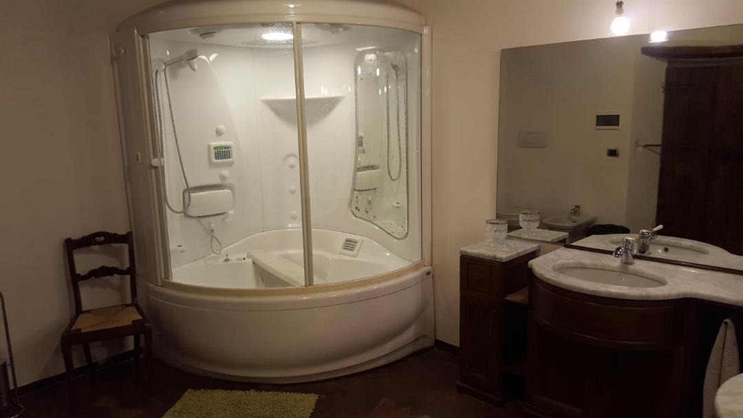 Photo of Bathroom in Laterina