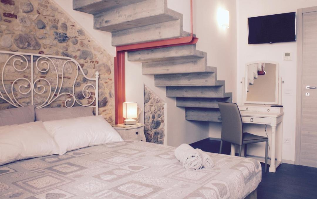 Photo of Bedroom in Peschiera del Garda City Centre
