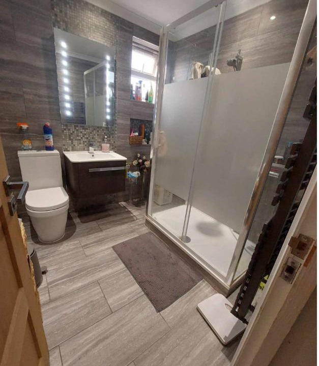 Photo of Bathroom in Bowes