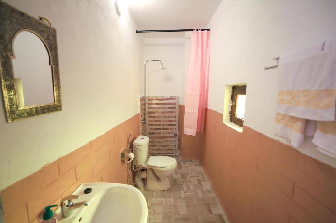 Photo of Bathroom in El Mokhifa