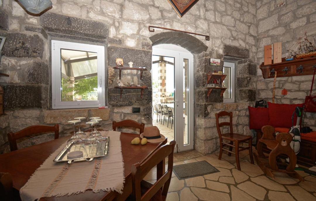 Photo of Kitchen in Monterosso Almo