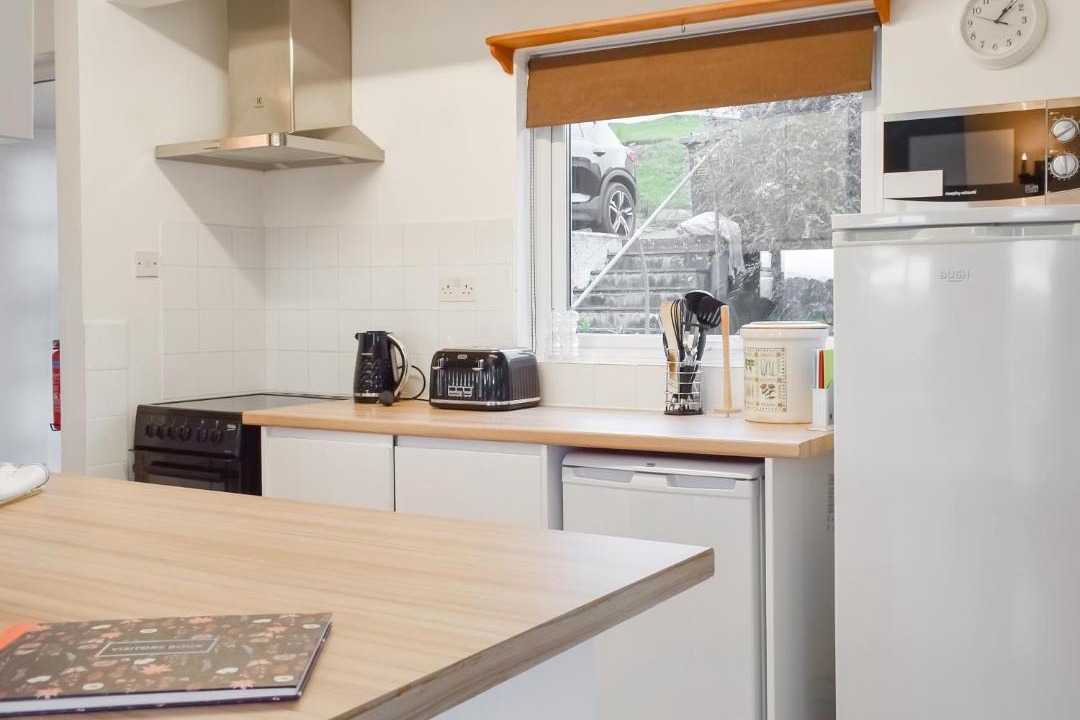 Photo of Kitchen in Polruan