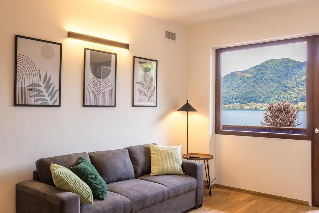 Photo of Livingroom in Brusimpiano