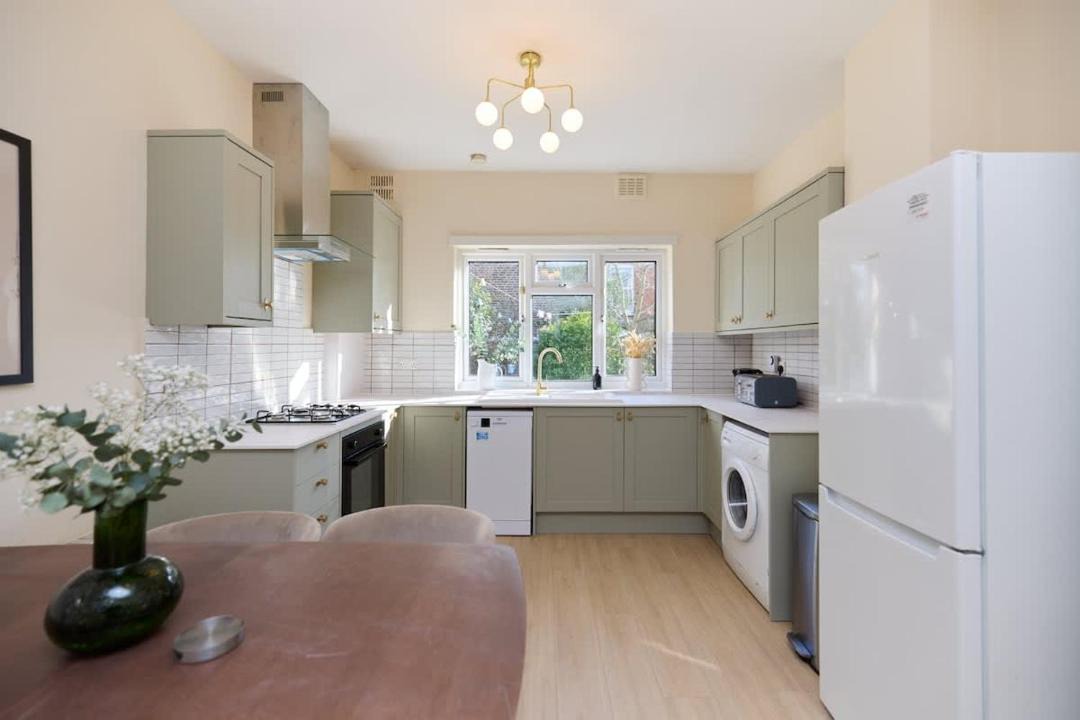 Photo of Kitchen in Harlesden