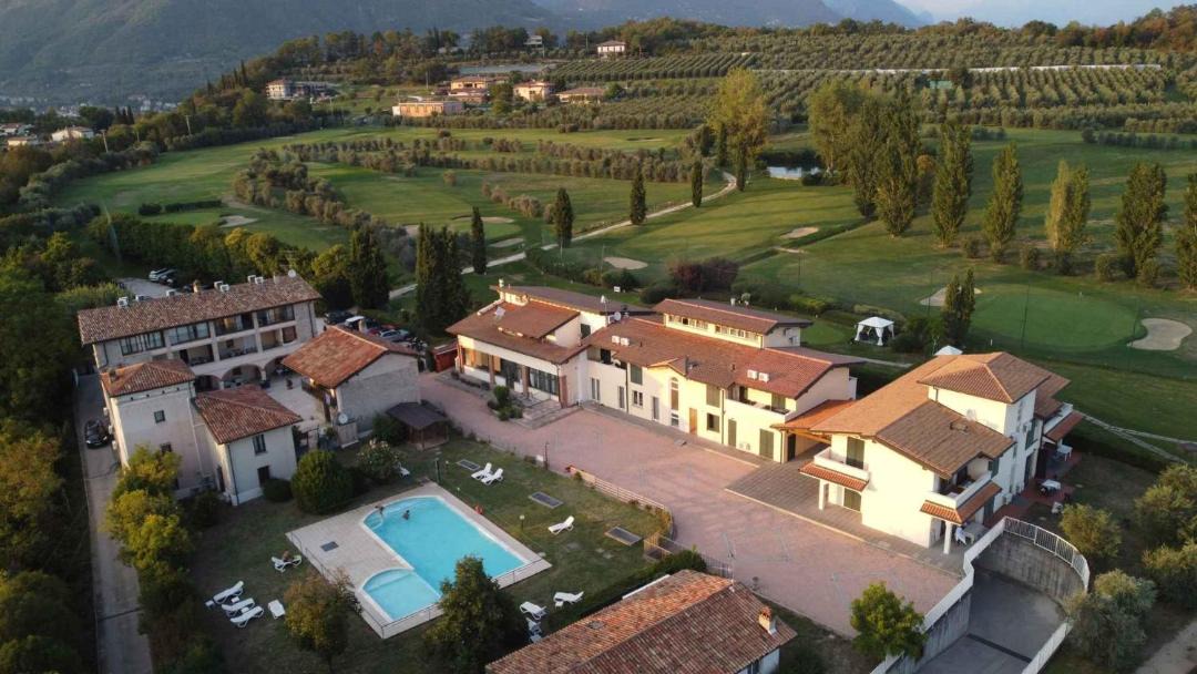 Photo of Others in Cunettone-villa