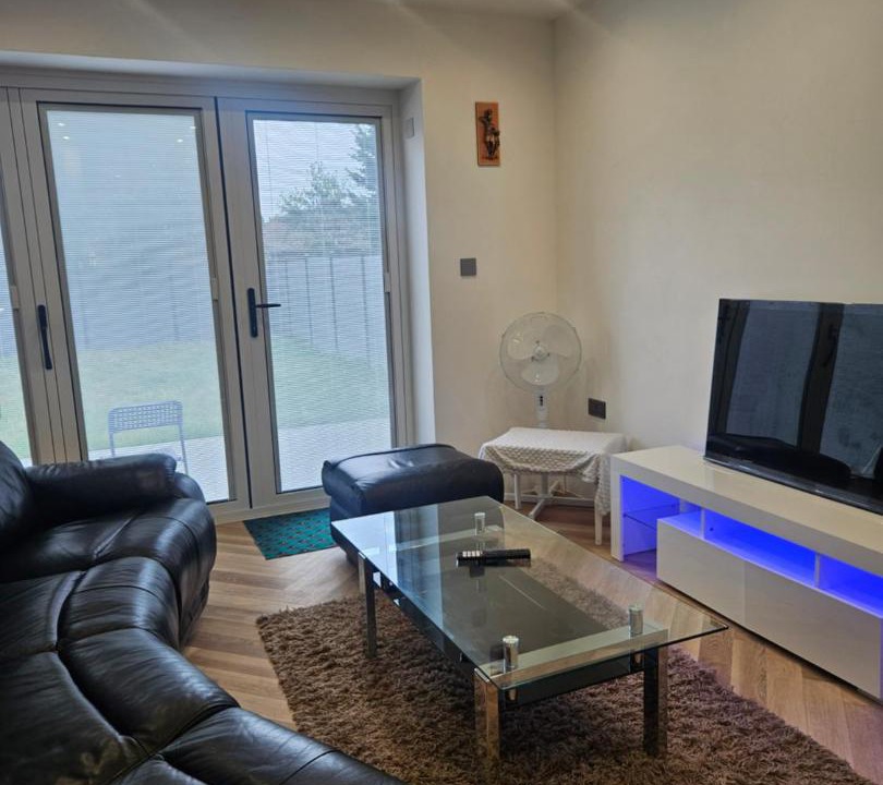 Photo of Livingroom in Reading