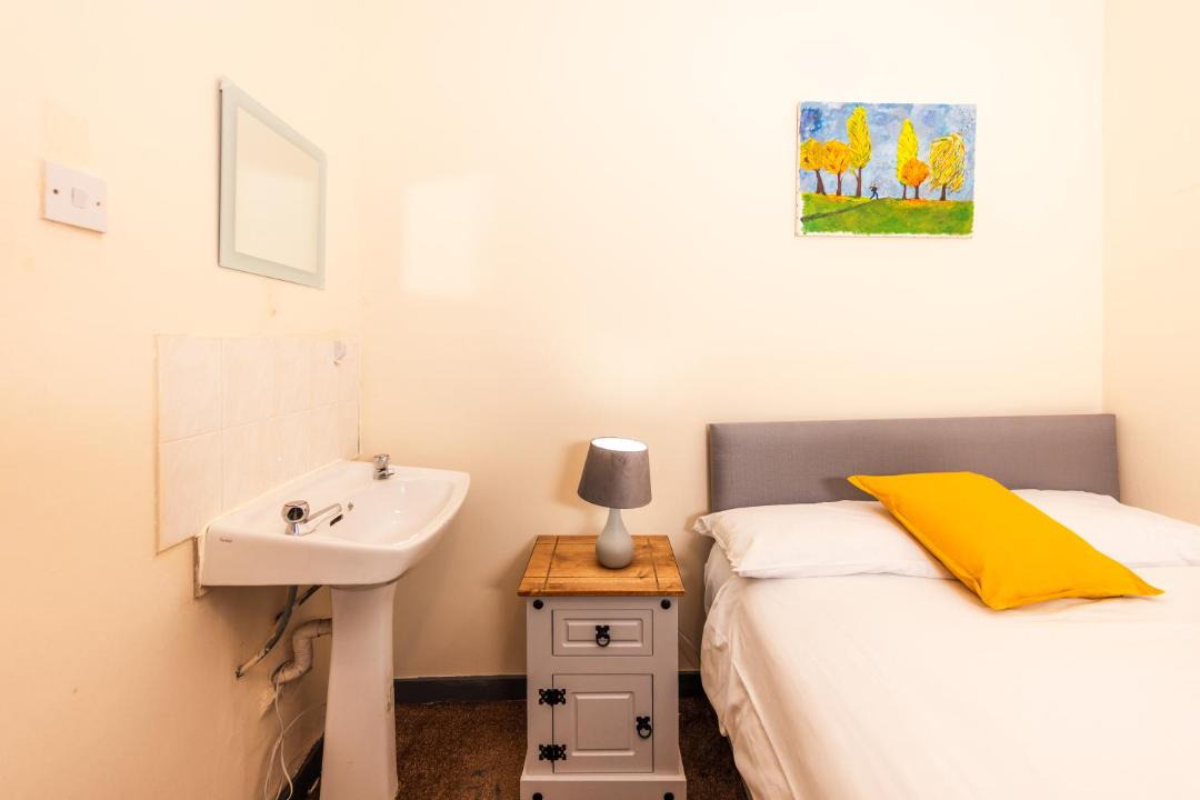 Photo of Bedroom in Newington