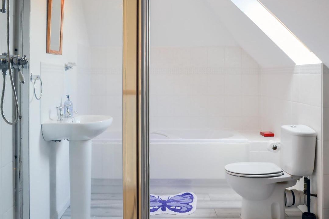Photo of Bathroom in Murthly