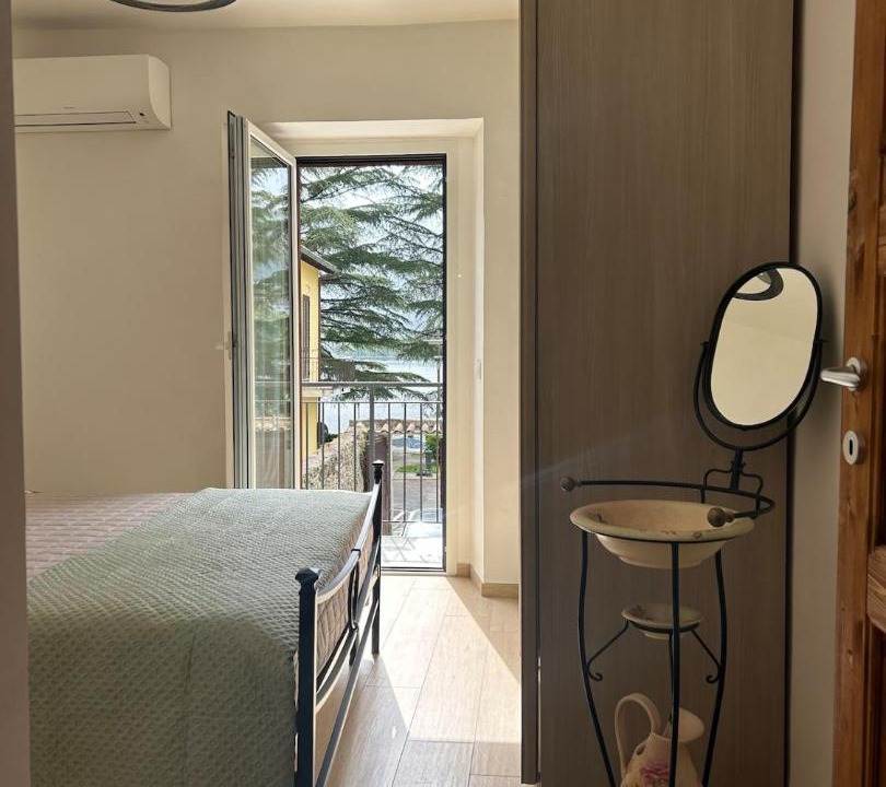 Photo of Bedroom in Piediluco
