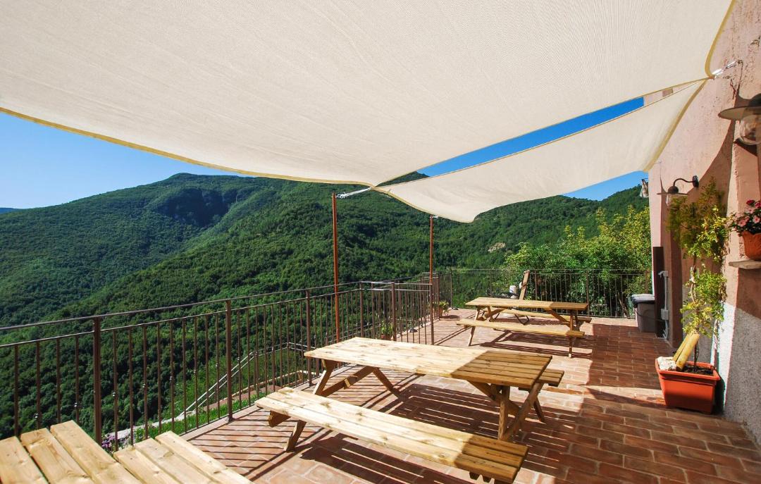 Photo of Patio Balcony in Fabriano