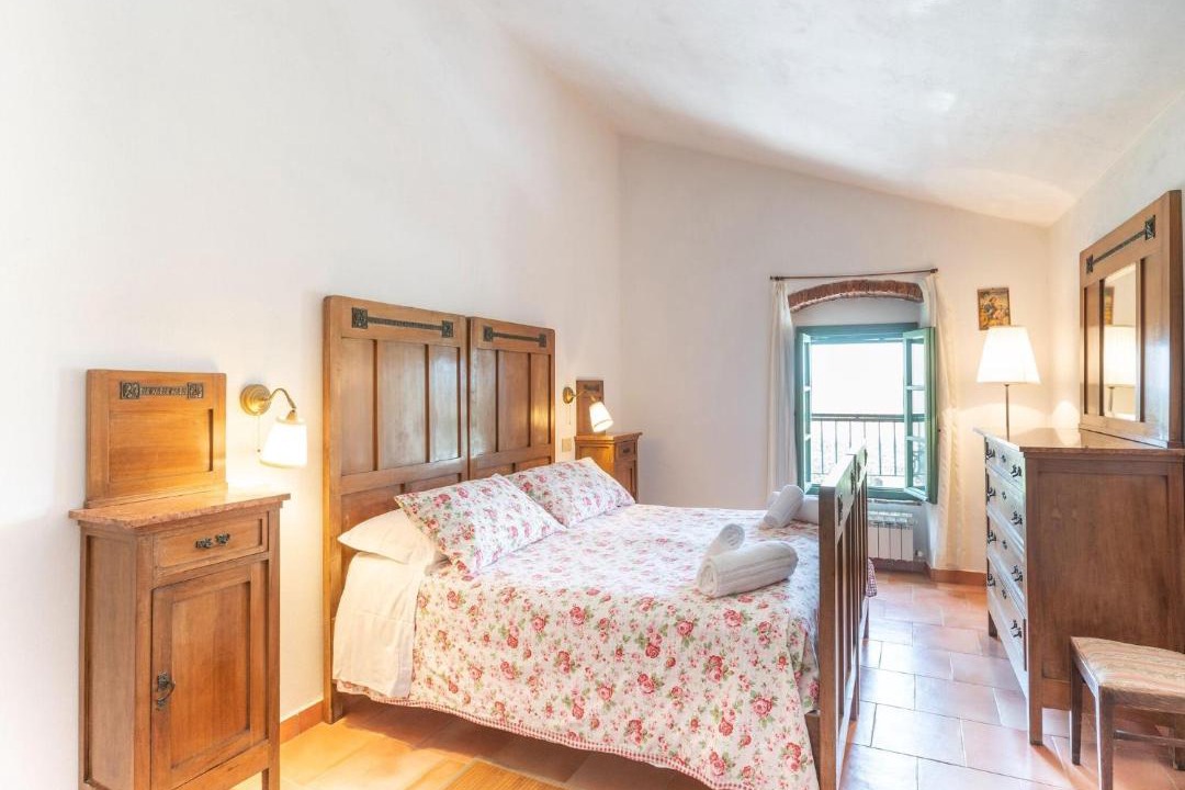 Photo of Bedroom in Collesalvetti