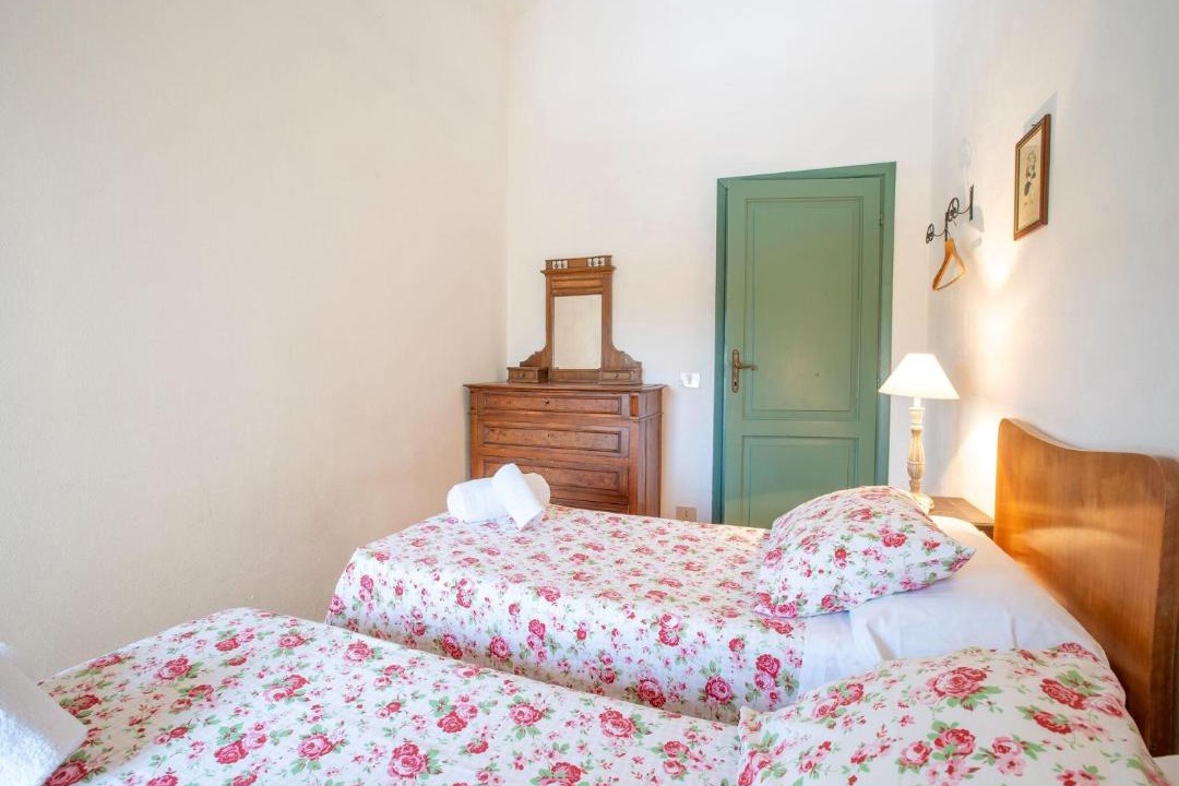 Photo of Bedroom in Collesalvetti