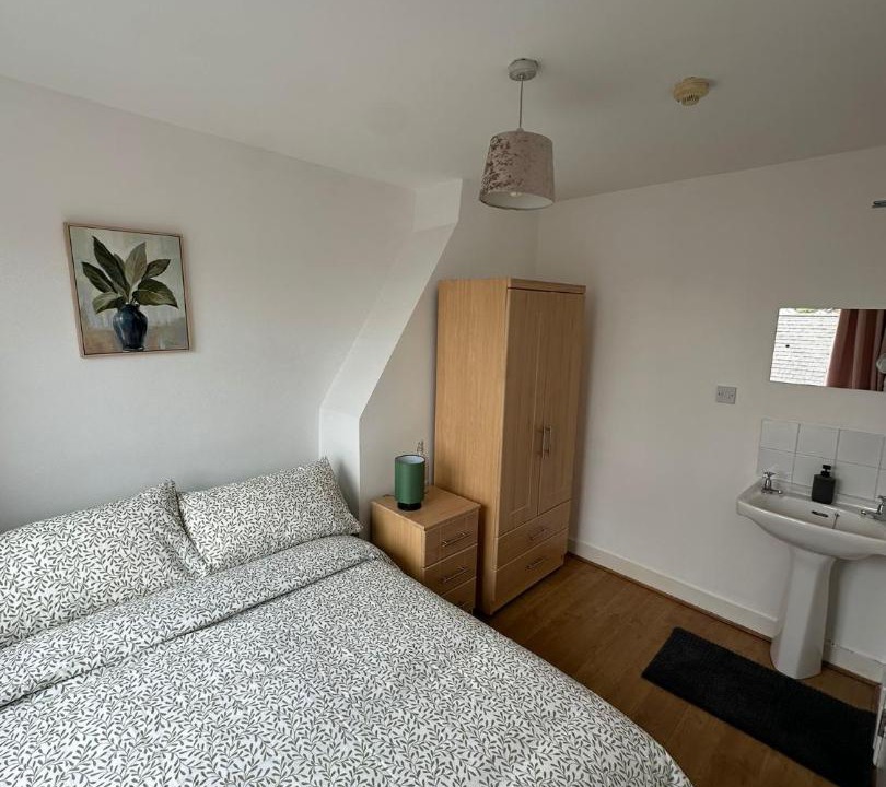 Photo of Bedroom in Queens Quarter