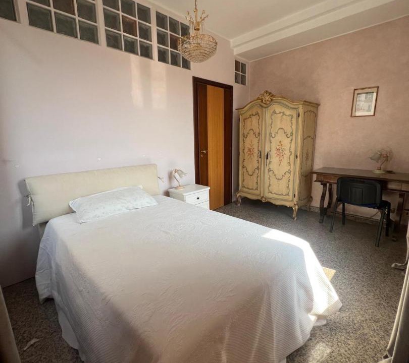 Photo of Bedroom in Bra
