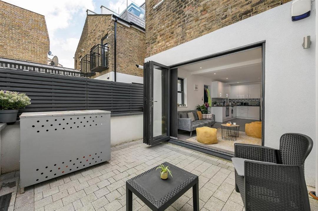 Photo of Patio Balcony in Southfields
