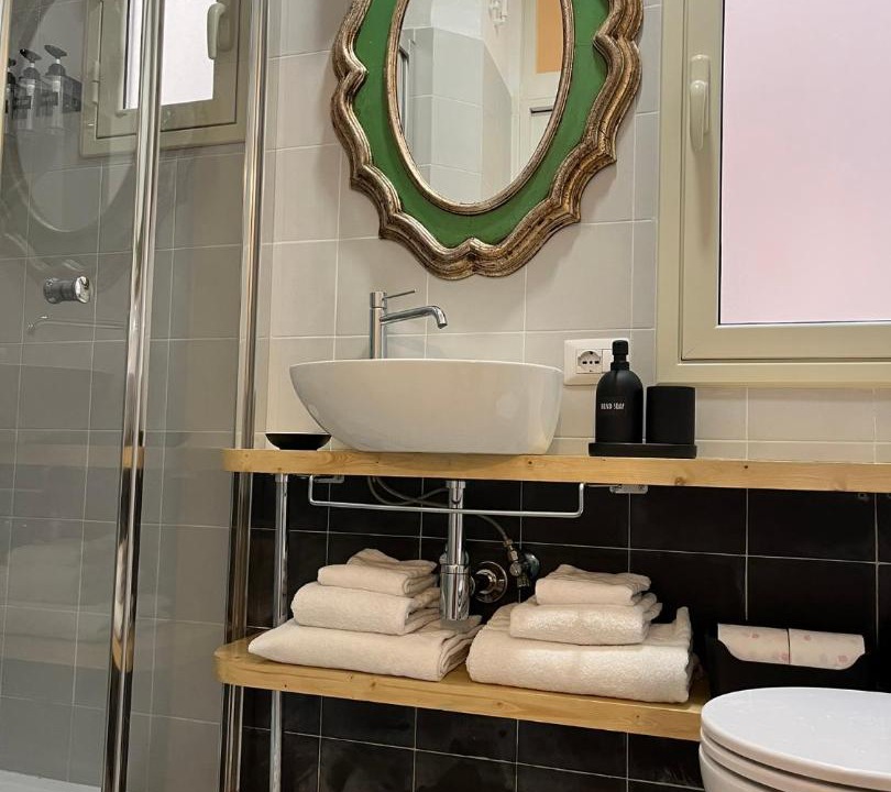 Photo of Bathroom in Esquilino