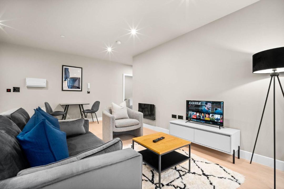 Photo of Livingroom in Sheldon