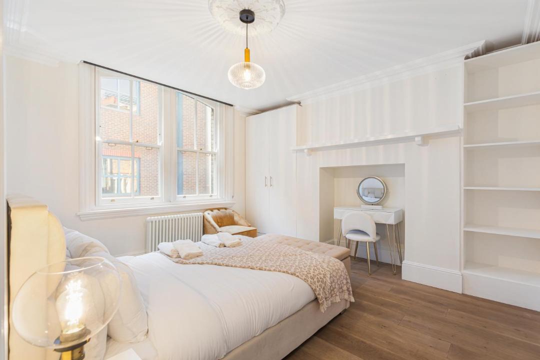 Photo of Bedroom in Farringdon