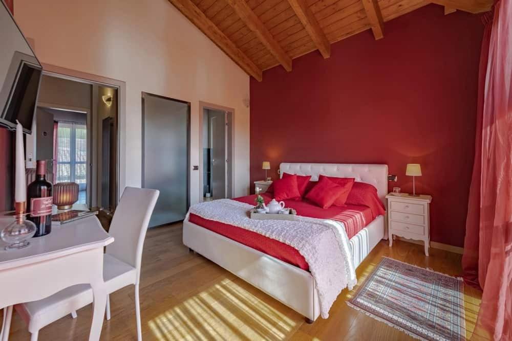 Photo of Bedroom in Canelli