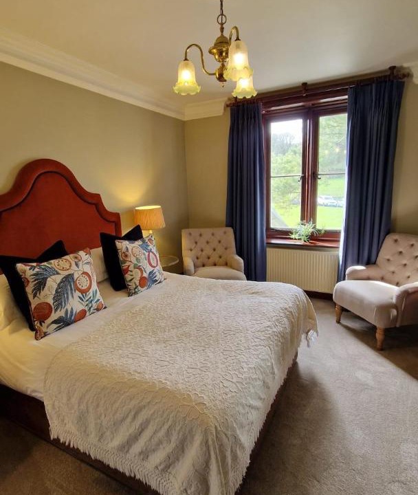 Photo of Bedroom in Crynant