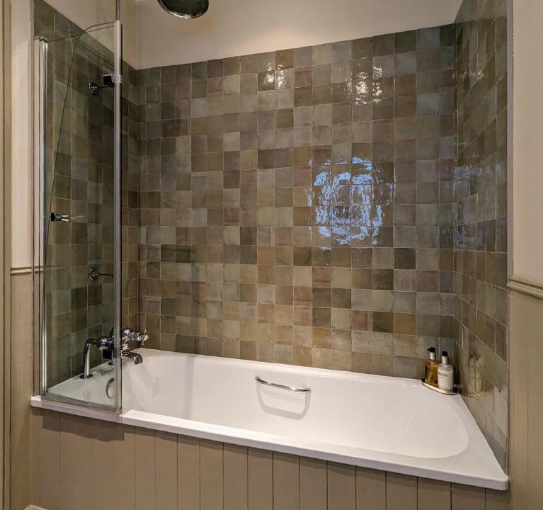 Photo of Bathroom in Crynant