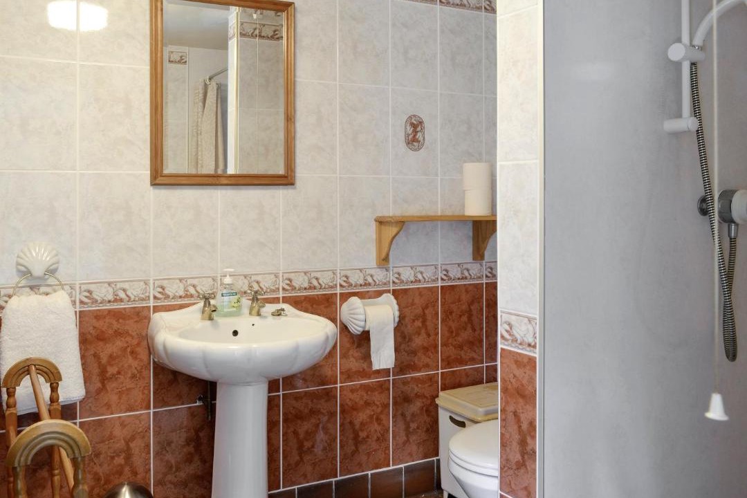 Photo of Bathroom in Alrick