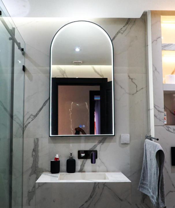 Photo of Bathroom in Majorelle