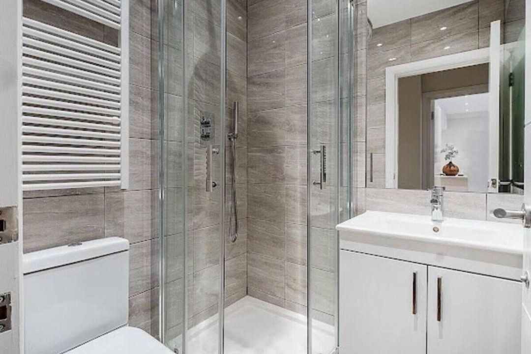 Photo of Bathroom in Brompton & Hans Town
