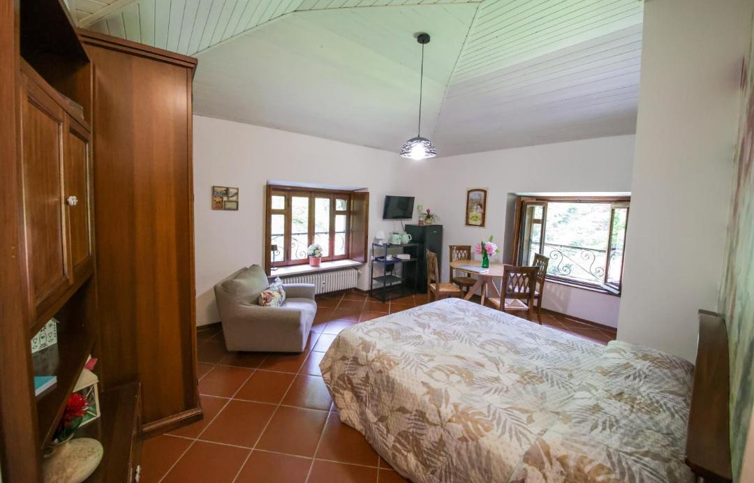 Photo of Bedroom in Lanzo d'Intelvi
